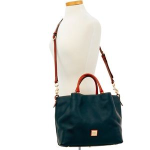 D&B Pebble Grain Large Barlow👜